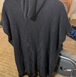 Time and Tru Black Sleeveless Cardigan